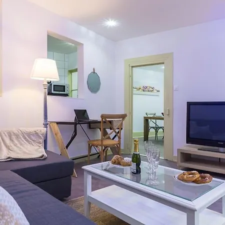 Appt 4 Pers Centre 300m Petite Venise Apartment *